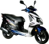 Sym Jet4: lo scooter comodo da guidare, facile da comprare e mantenere
