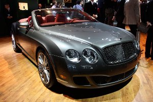 Bentley GTC Speed: un prestigioso salotto su quattro ruote