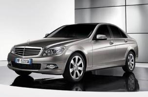 Mercedes Classe C una berlina di nome FIRST