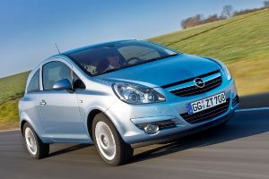 Opel debutta nell’ ibrido con la nuova gamma Gpl-Tech