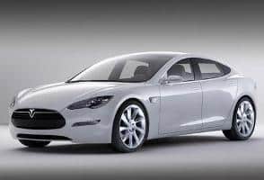 Tesla Model S: l’ auto elettrica con una linea da coupè per il mercato americano